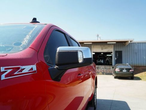 Used 2019 Chevrolet Silverado 1500 LT w/ All-Star Edition AWD/4WD image 22