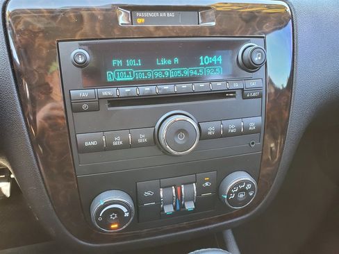 Used 2014 Chevrolet Impala LT image 19