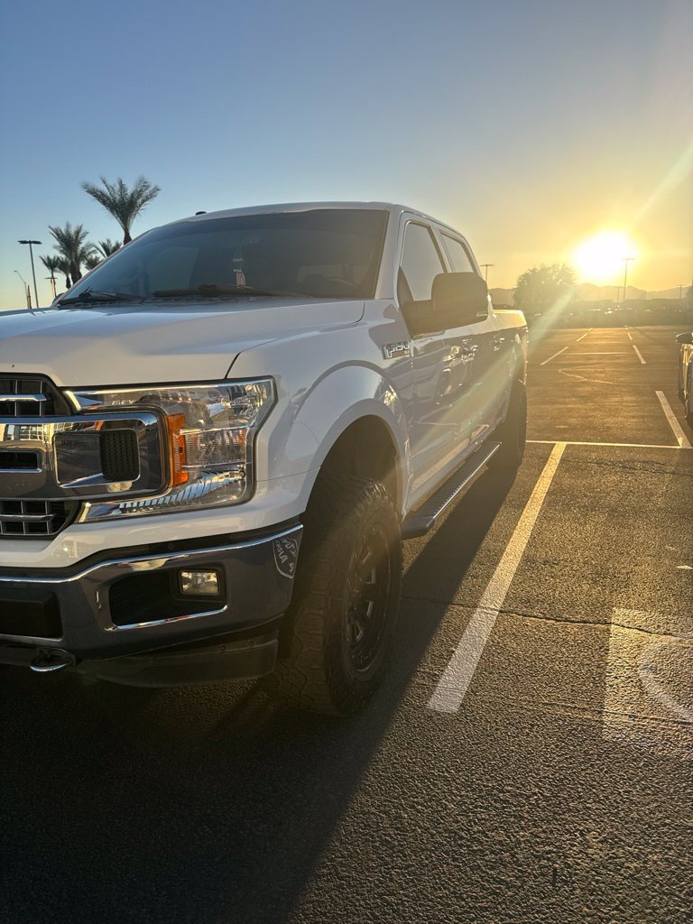 Used 2018 Ford F150 XLT w/ Equipment Group 302A Luxury AWD/4WD image 4