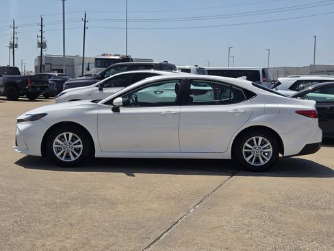 Used 2026 Toyota Camry LE FWD image 6