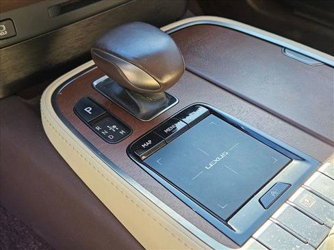 Used 2018 Lexus LS 500 w/ Accessory Package (Z2) image 15