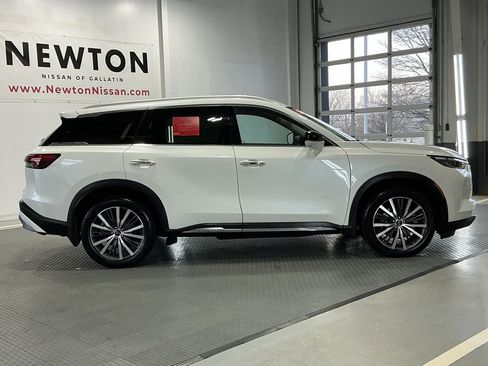 Used 2023 INFINITI QX60 Sensory w/ Vision Package image 48