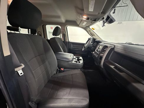 Used 2018 RAM 1500 Express w/ Express Value Package AWD/4WD image 26