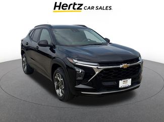 Used 2025 Chevrolet Trax LT video 1