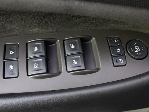 Used 2017 Cadillac Escalade ESV Platinum image 24