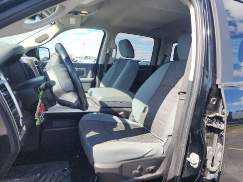 Used 2019 RAM 1500 Big Horn AWD/4WD image 10