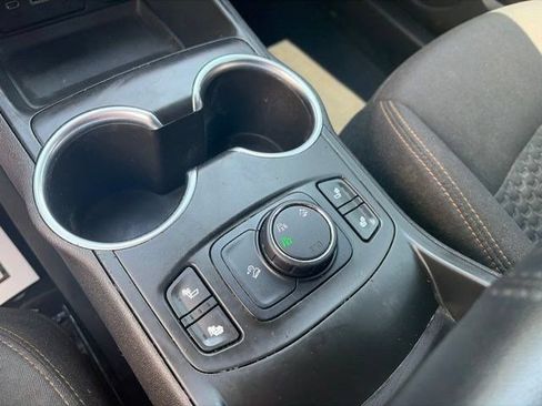 Used 2019 GMC Terrain SLE AWD/4WD image 23