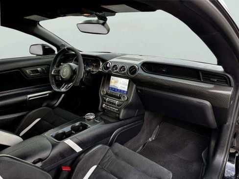Used 2021 Ford Mustang Shelby GT500 w/ Carbon Fiber Track Pack RWD image 47
