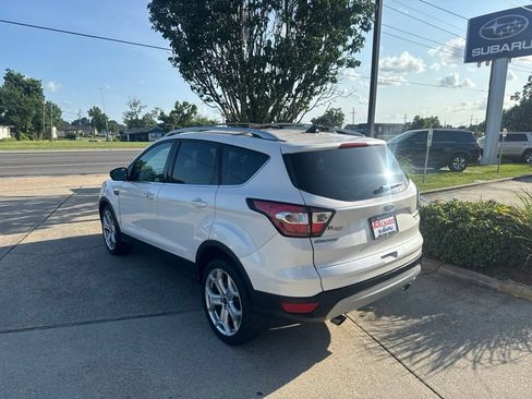 Used 2018 Ford Escape Titanium FWD image 6