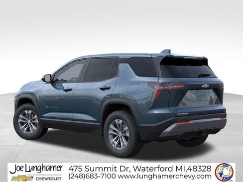New 2026 Chevrolet Equinox LT w/ Convenience Package II FWD image 3