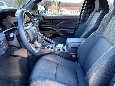 Used 2025 Toyota 4Runner SR5 image 10