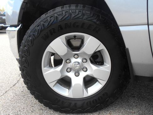 Certified 2020 RAM 1500 Big Horn AWD/4WD image 11