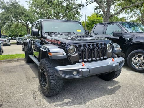Used 2023 Jeep Gladiator Mojave w/ Trailer Tow Package AWD/4WD image 3