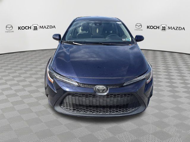 Used 2020 Toyota Corolla LE FWD image 2