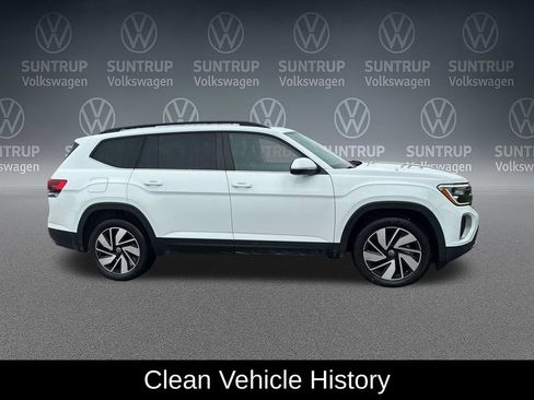 Used 2024 Volkswagen Atlas SE w/ Panoramic Sunroof Package AWD/4WD image 4