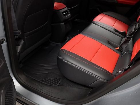 Used 2025 Chevrolet Equinox EV RS image 29