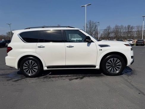 Used 2022 Nissan Armada SL w/ Midnight Edition Package image 8
