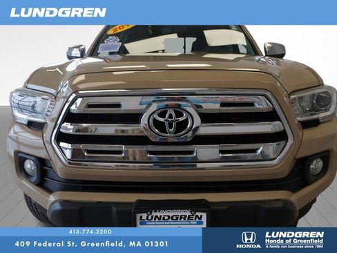 Used 2017 Toyota Tacoma 4x4 Double Cab image 28