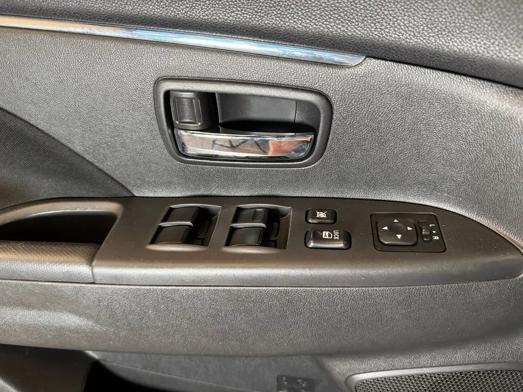Used 2020 Mitsubishi Outlander Sport ES AWD/4WD image 18