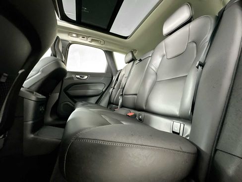Used 2025 Volvo XC60 T8 Plus image 23