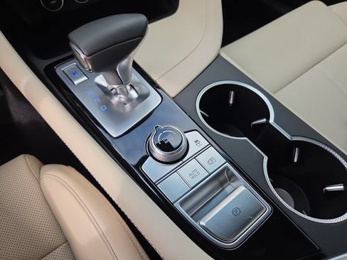 Used 2026 Genesis G70 2.5T RWD image 21