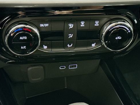 New 2026 Chevrolet Trax LT w/ Driver Confidence Package FWD image 21