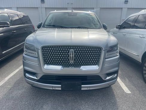 Used 2021 Lincoln Navigator Black Label AWD/4WD image 2