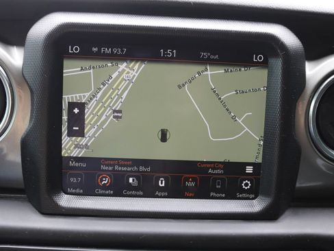 Used 2019 Jeep Wrangler Unlimited Sahara AWD/4WD image 26