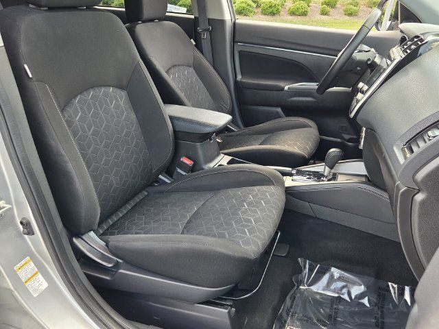 Used 2021 Mitsubishi Outlander Sport SE FWD image 16