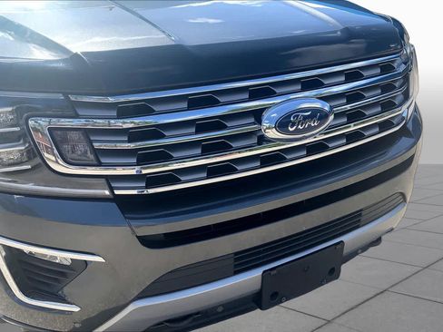 Used 2020 Ford Expedition Limited w/ Special Edition Package AWD/4WD image 30