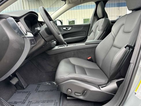 Certified 2025 Volvo XC60 B5 Plus AWD/4WD image 20