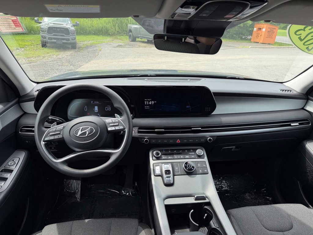 Used 2023 Hyundai Palisade SE AWD/4WD image 13