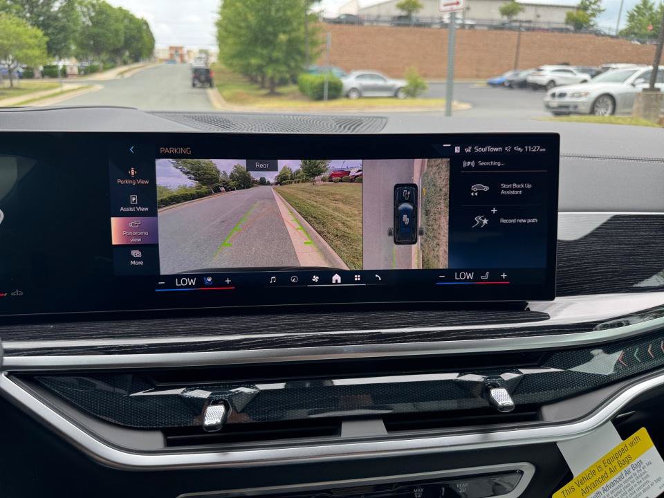 New 2027 BMW X7 xDrive40i w/ M Sport Package AWD/4WD image 19