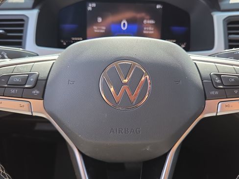 Used 2022 Volkswagen Atlas SE FWD image 25