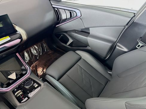 Used 2025 BMW X3 xDrive30i w/ Convenience Package image 22