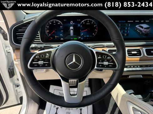 Used 2022 Mercedes-Benz GLS 450 4MATIC image 32