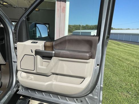 Used 2020 Ford F150 Limited w/ Trailer Tow Package image 31