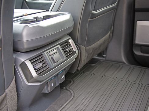 Used 2018 Ford F150 Lariat w/ Equipment Group 502A Luxury RWD image 19