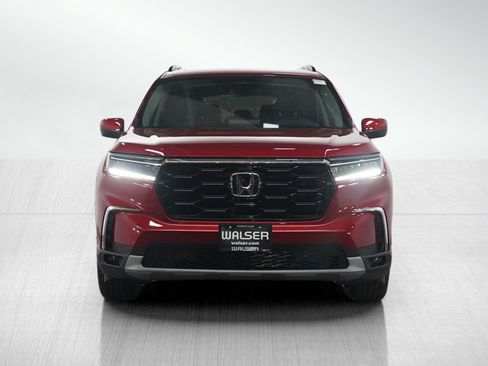 Used 2024 Honda Pilot Touring image 8