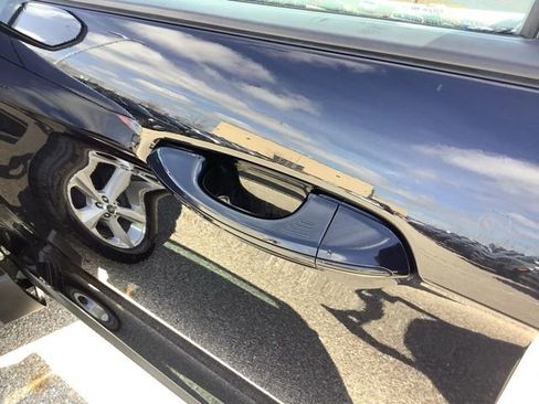 Used 2020 Ford Edge SE image 23