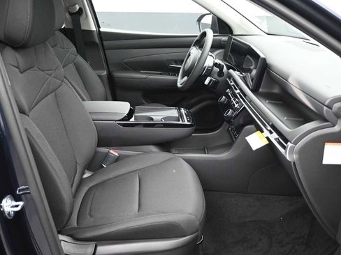 New 2026 Hyundai Tucson Blue SE image 10