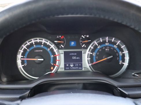 Used 2014 Toyota 4Runner SR5 image 24