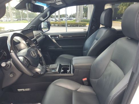 Used 2023 Lexus GX 460 Luxury image 19