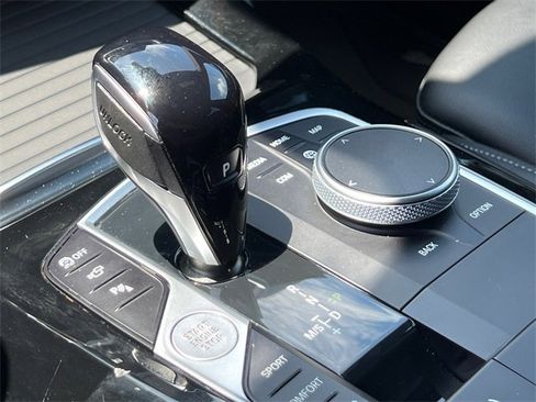 Used 2023 BMW X4 M40i w/ Parking Assistance Package image 30