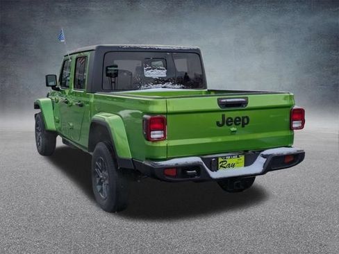 New 2026 Jeep Gladiator Sport AWD/4WD image 7