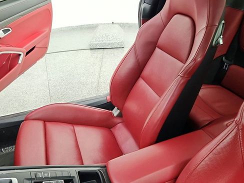 Used 2014 Porsche 911 Turbo S image 22