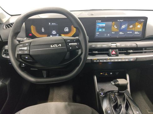 Used 2025 Kia K4 FWD image 22