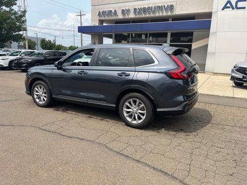 Used 2023 Honda CR-V EX-L image 8