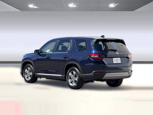 Used 2023 Honda Pilot EX-L image 3
