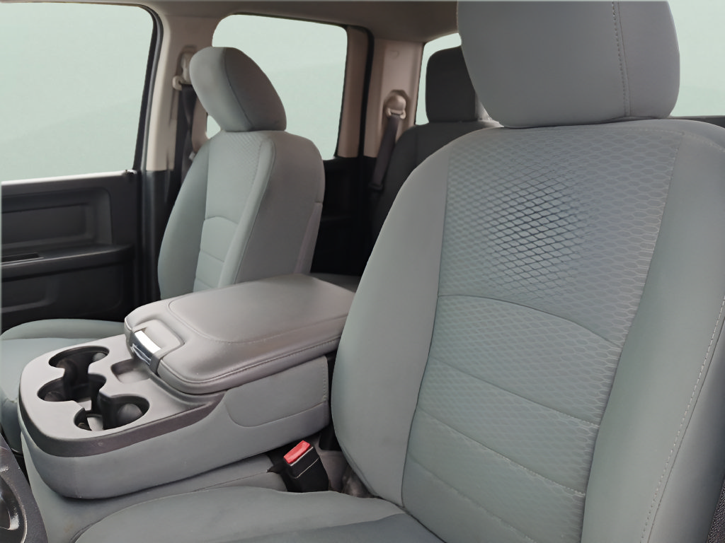Used 2019 RAM 1500 Express AWD/4WD image 14